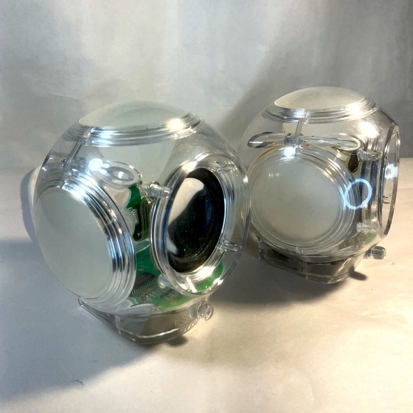 Speakers Lite Waves Color Changing. See Video Clip - Picture 7 of 13